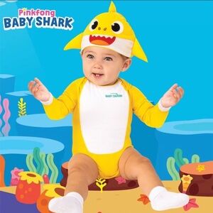Pinkfong Baby Shark Costume Romper Onesie with Headpiece Yellow Infant 0-6 Mo